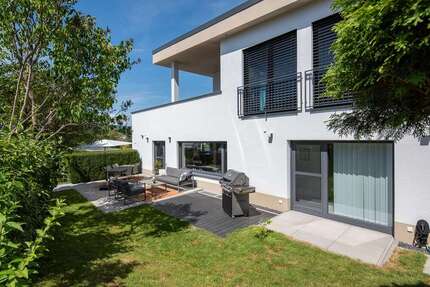 Haus Kelkheim - 6 Zimmer, 290 m&sup2;, 2.400.000&euro; | Angebot:26943708