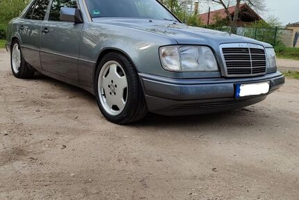 Mercedes-Benz E 300 260.000 km 12.500 &euro; Rüsselsheim 65428